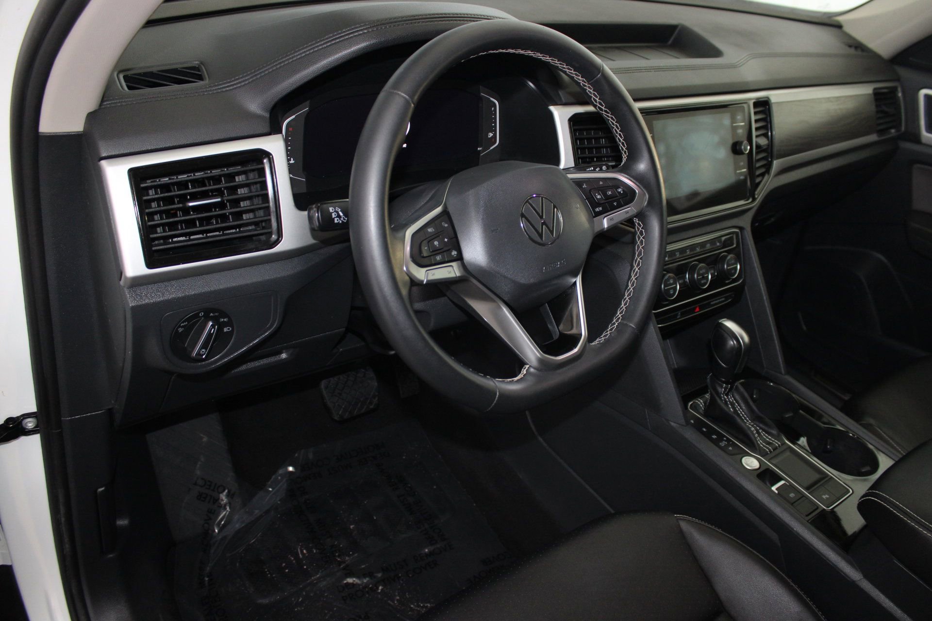 2022 Volkswagen Atlas SE Technology photo 4