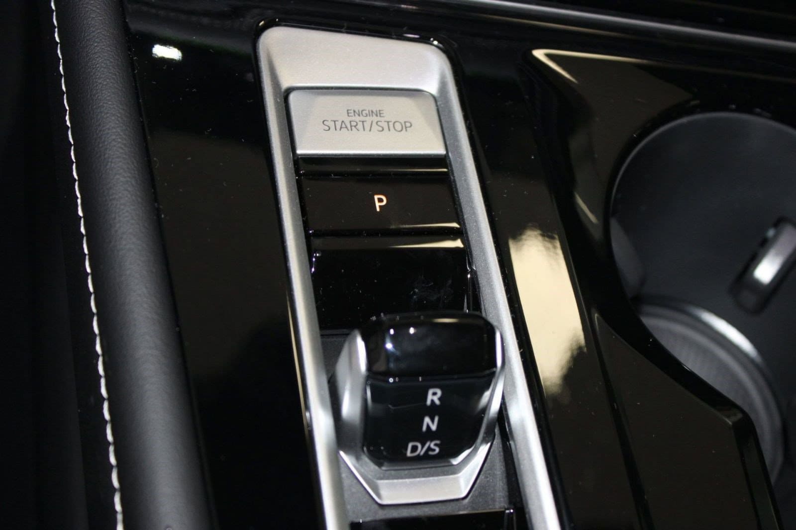 2026 Volkswagen Atlas SEL - Photo 16