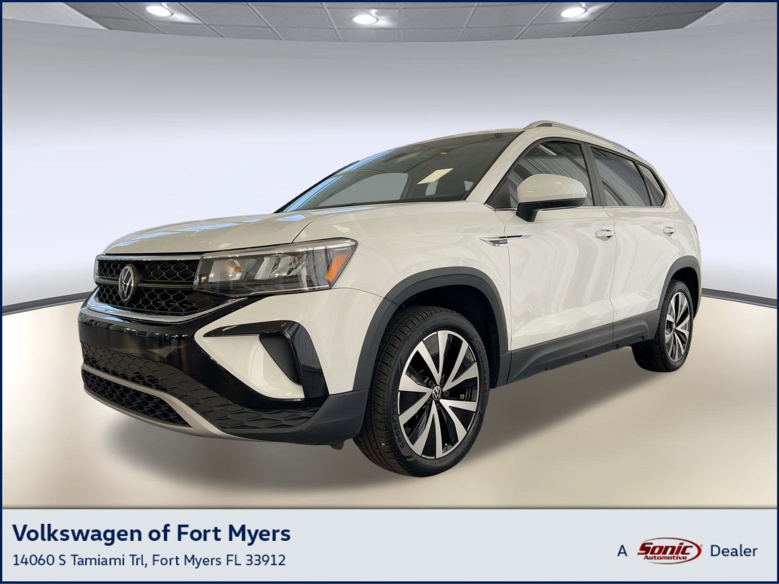 2023 Volkswagen Taos SE's photo