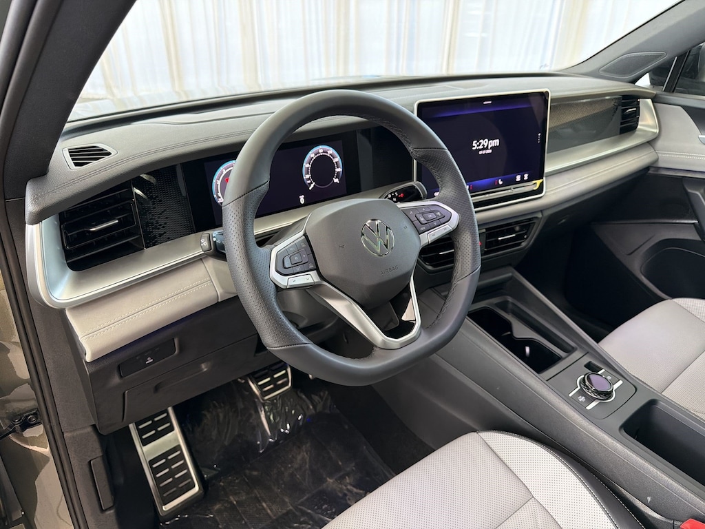 New 2026 Volkswagen Tiguan SE R-Line Black SUV