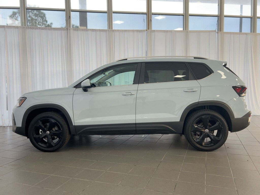 New 2026 Volkswagen Taos 1.5T SEL SUV