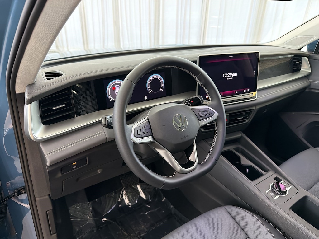 New 2026 Volkswagen Tiguan SE SUV