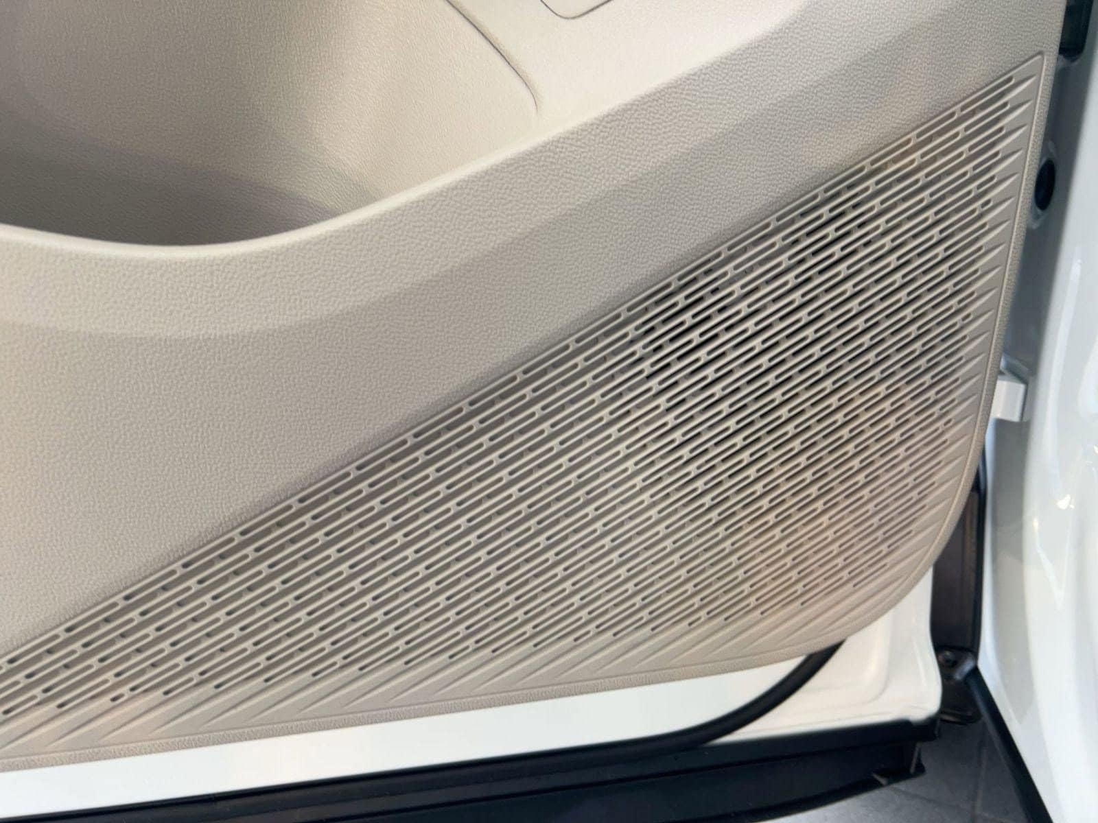 2026 Volkswagen Atlas SE w/Tech - Photo 20