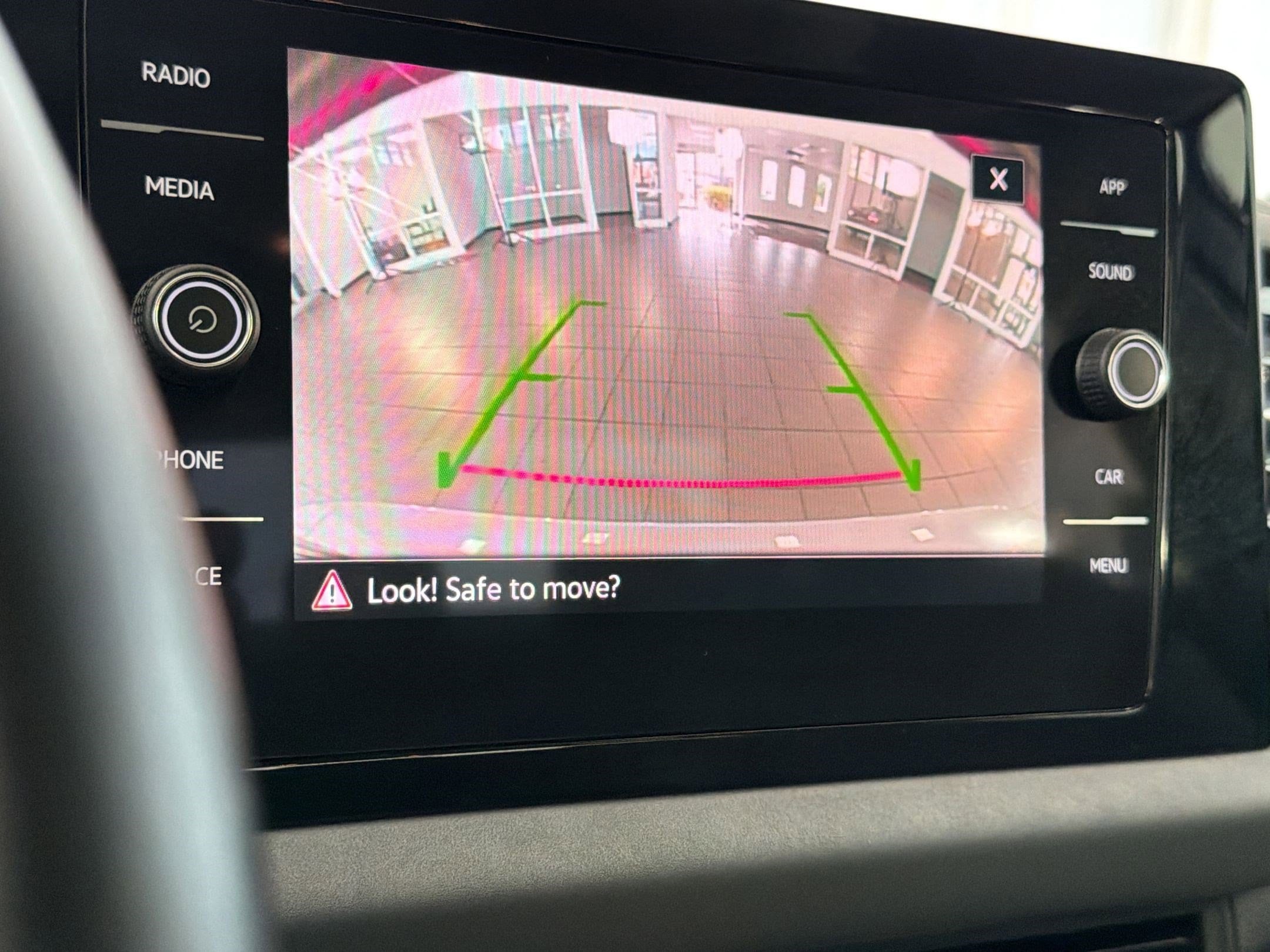 2025 Volkswagen Jetta SE - Photo 24