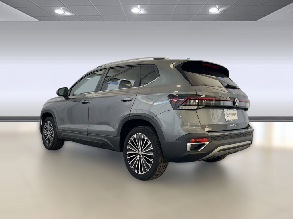 New 2026 Volkswagen Taos 1.5T SE SUV