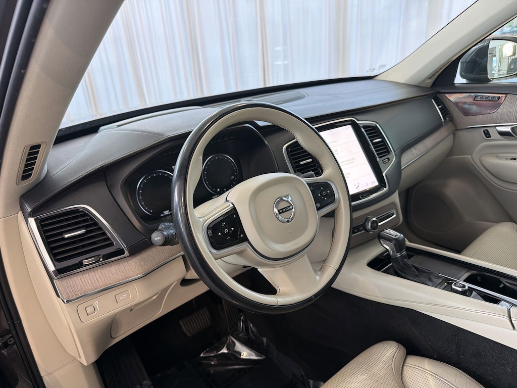 Used 2022 Volvo XC90 Inscription T6 AWD Inscription 6P