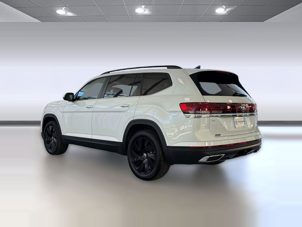 New 2026 Volkswagen Atlas SE w/Technology SUV