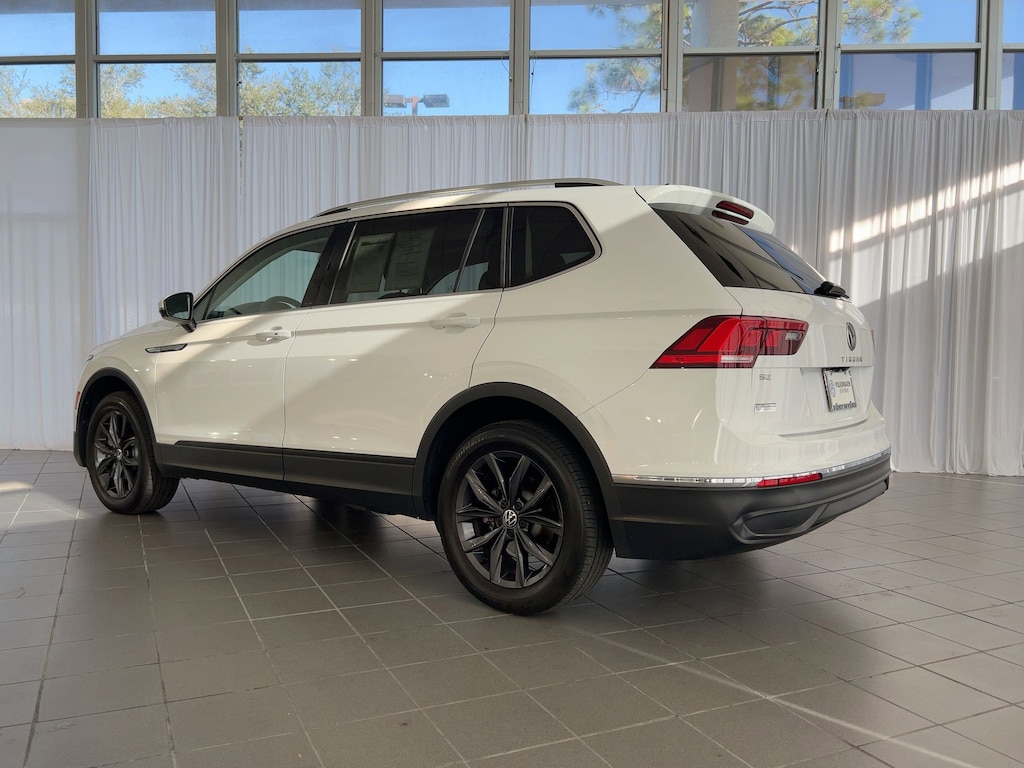 Used 2022 Volkswagen Tiguan SE 2.0T SE FWD
