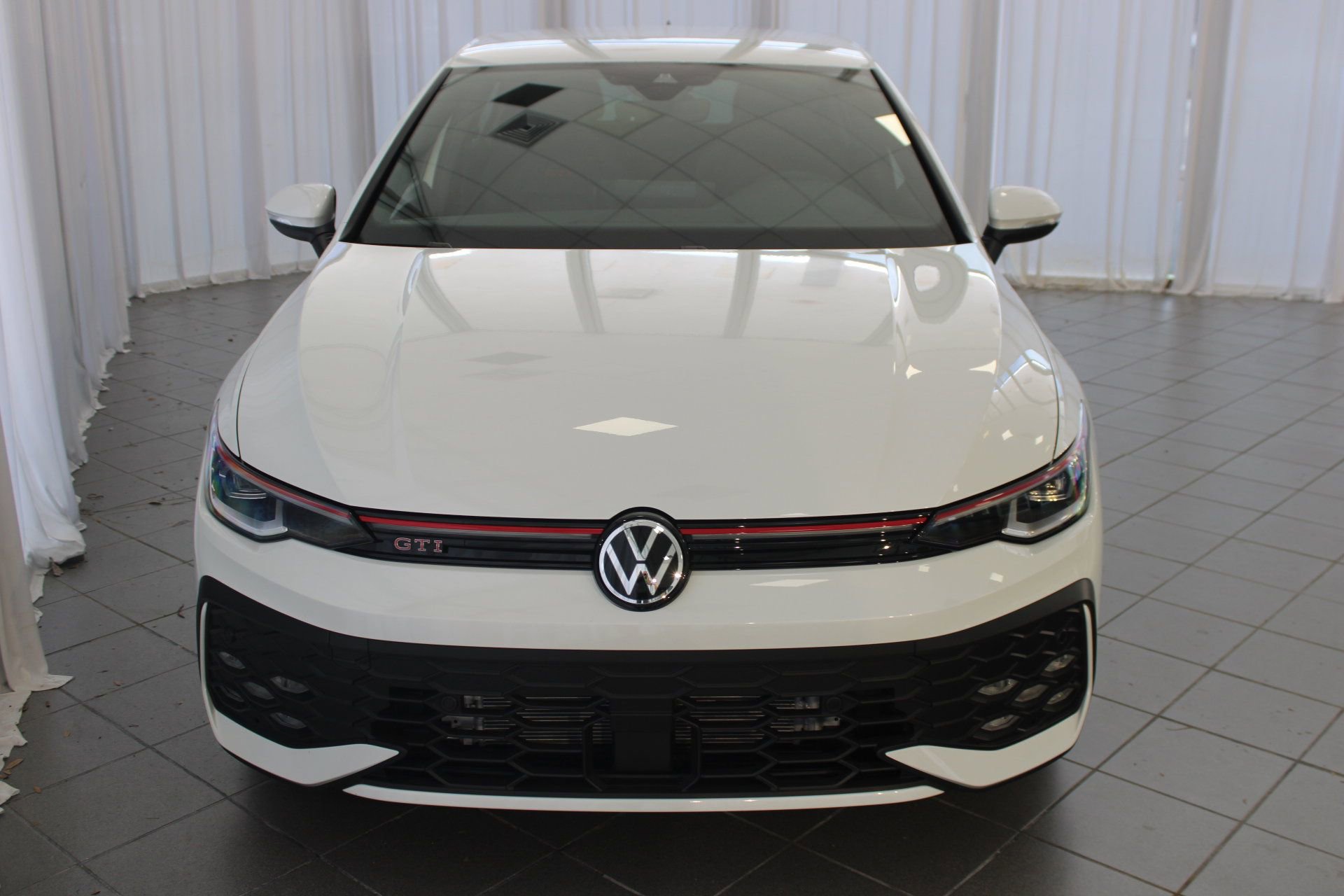 2025 Volkswagen Golf GTI S photo 4