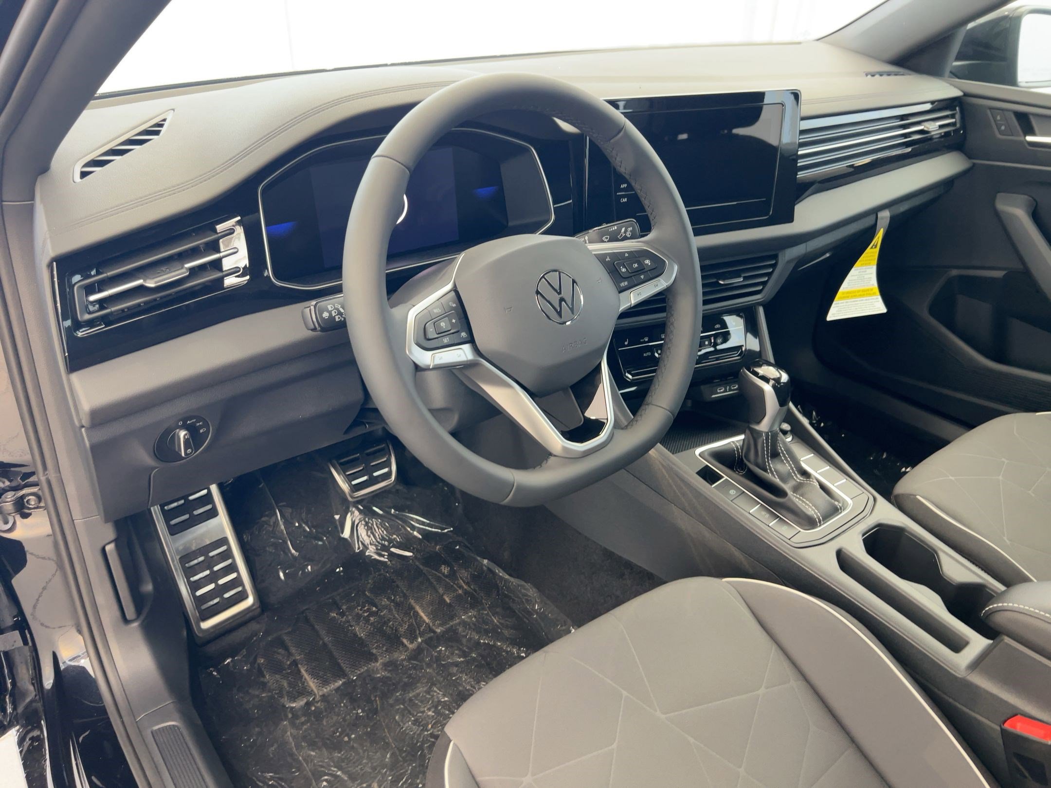 2026 Volkswagen Jetta Sport photo 4
