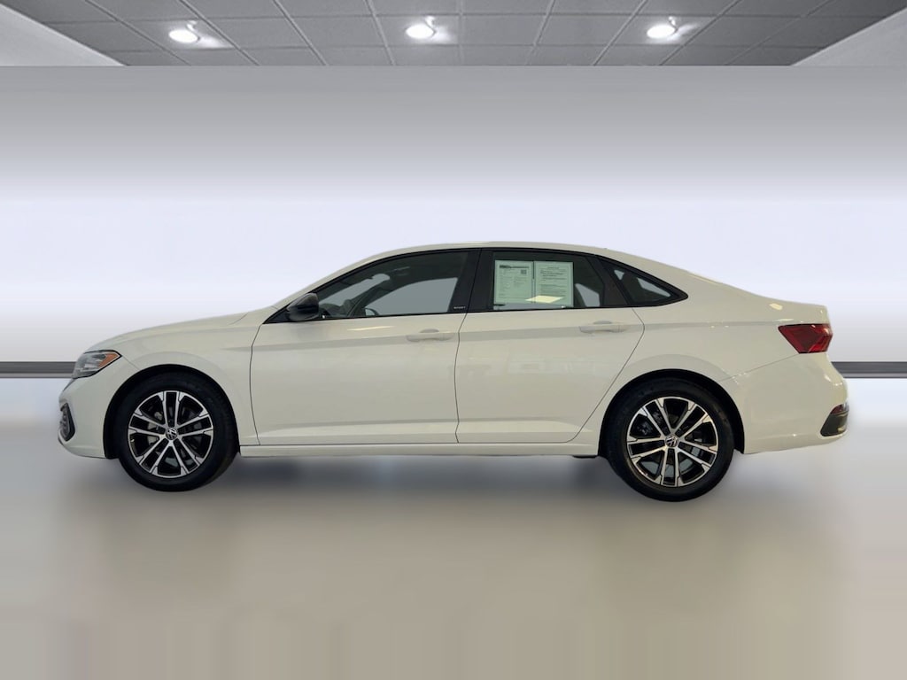 Used 2024 Volkswagen Jetta Sport Sport Auto