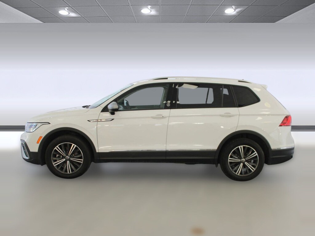 Used 2024 Volkswagen Tiguan Wolfsburg Edition 2.0T Wolfsburg Edition FWD