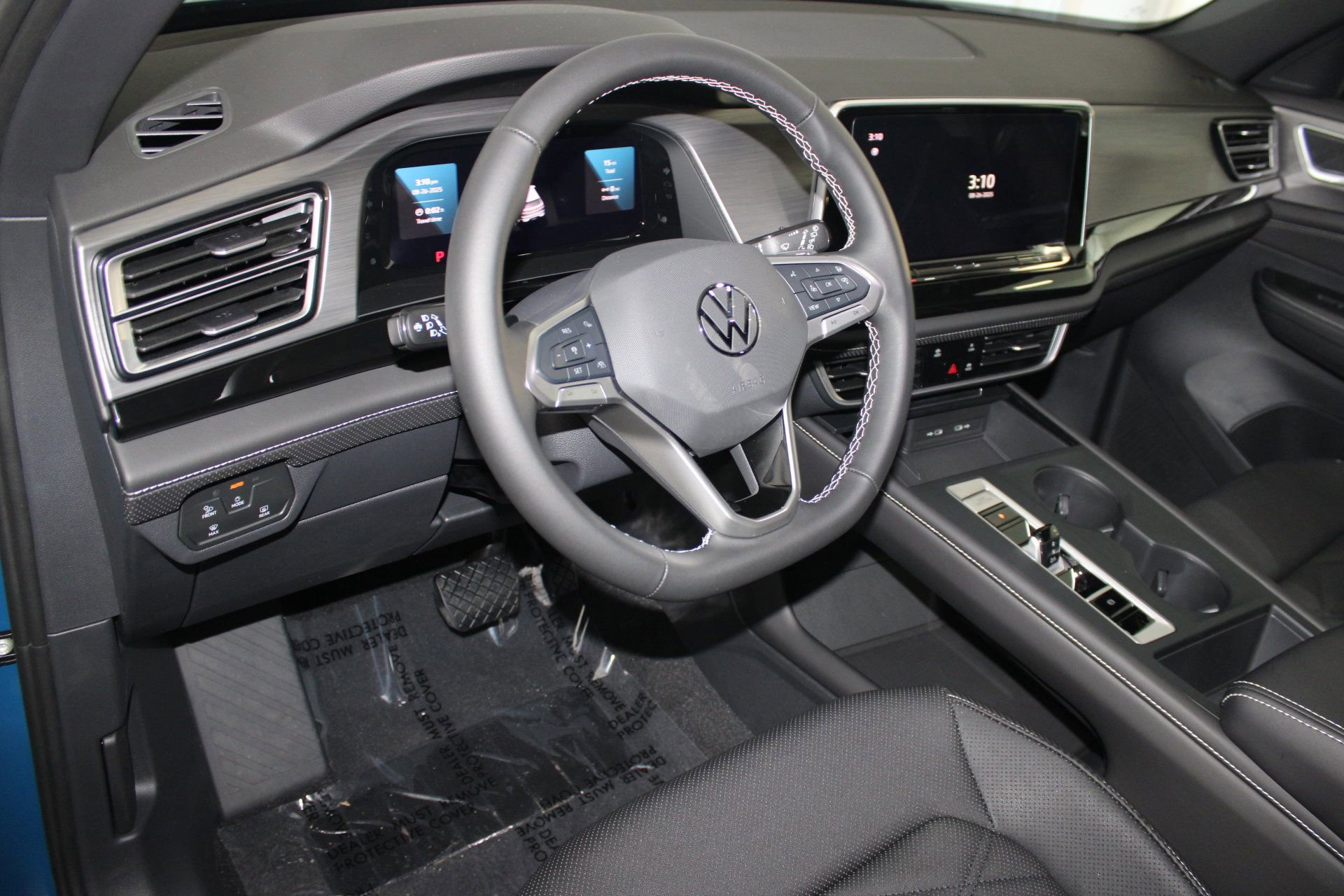 2026 Volkswagen Atlas Cross Sport SE photo 4
