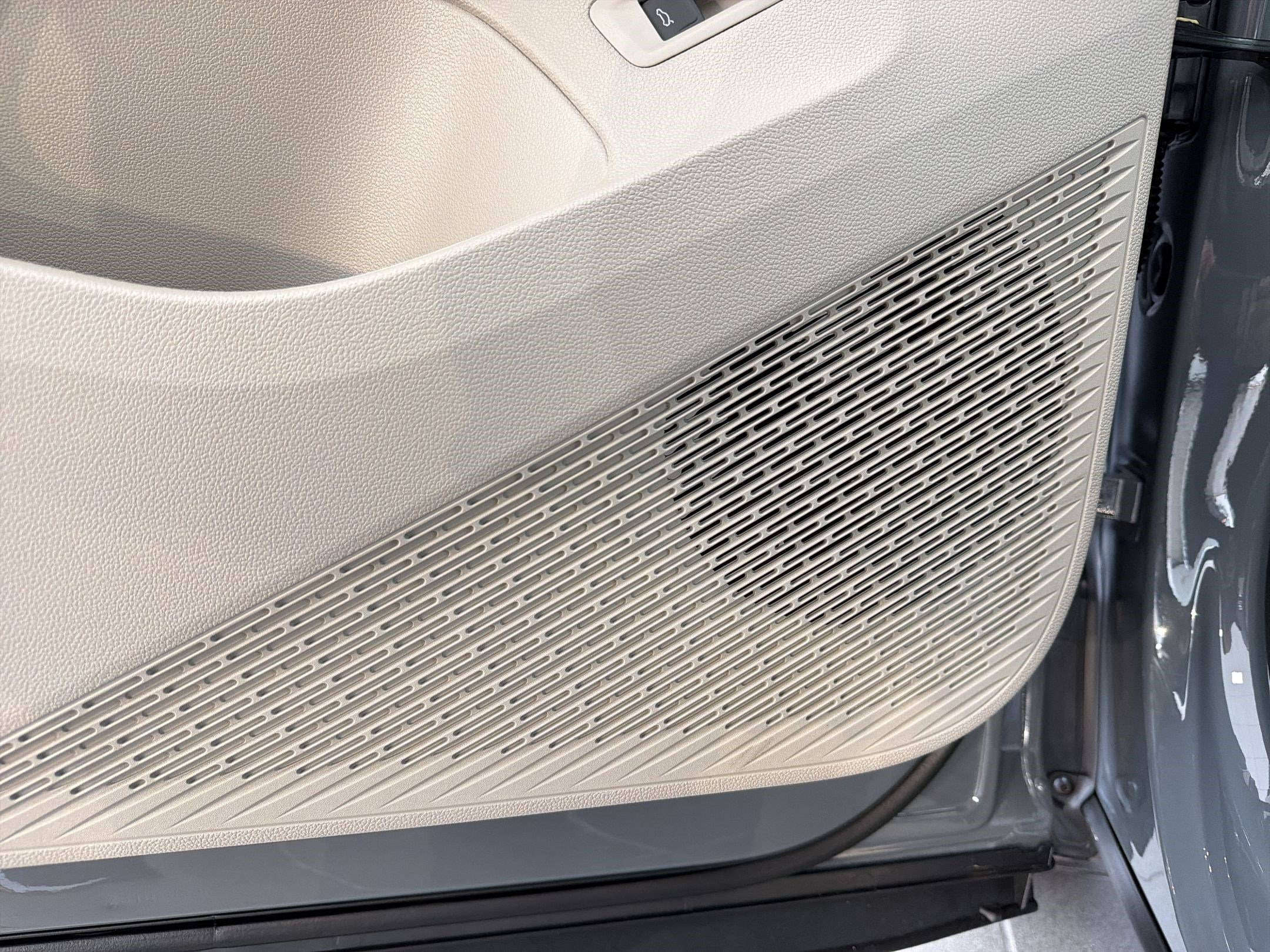 2026 Volkswagen Atlas SE w/Tech - Photo 23