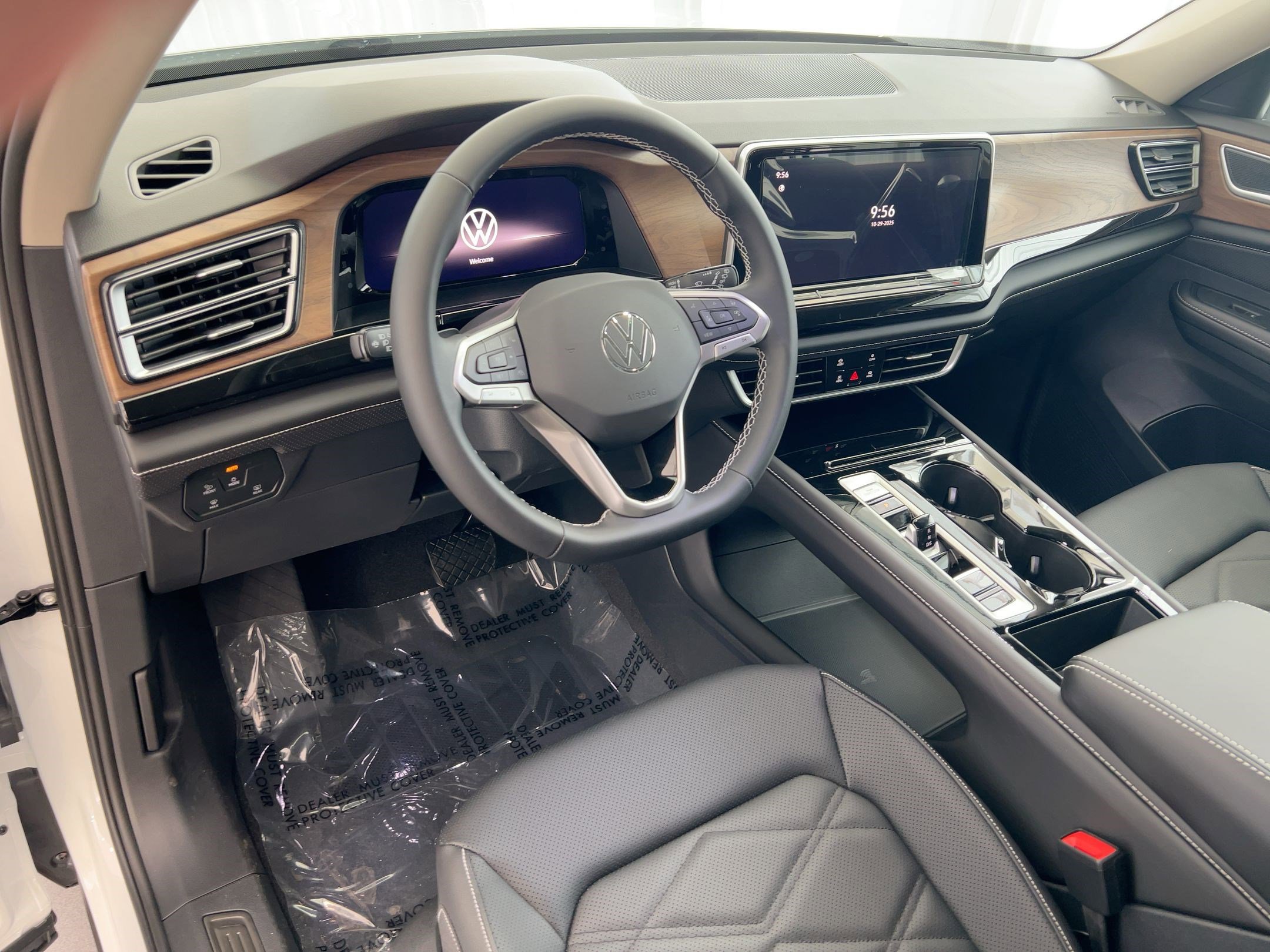 2026 Volkswagen Atlas SE Technology photo 4