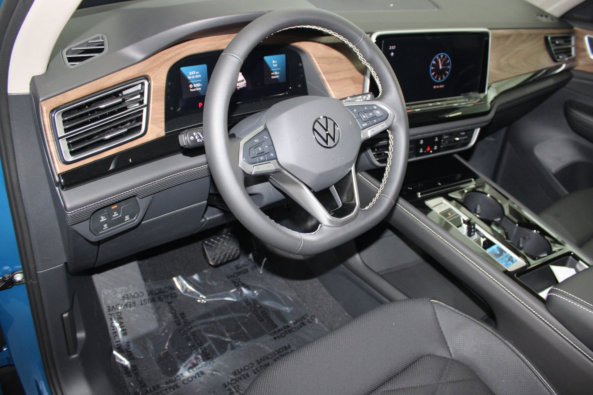 2026 Volkswagen Atlas SE Technology photo 4