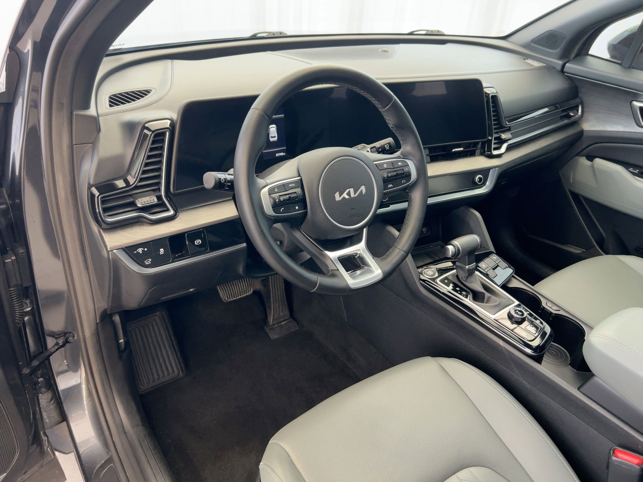 2023 Kia Sportage X-Line photo 3