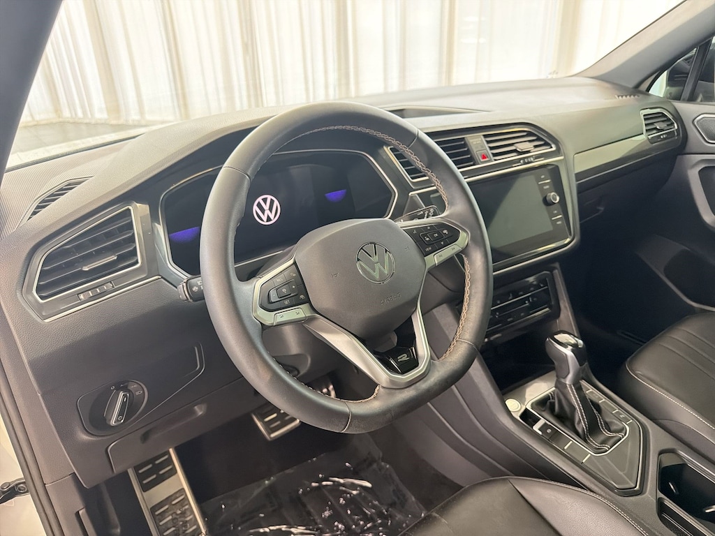 Used 2023 Volkswagen Tiguan SE R-Line Black 2.0T SE R-Line Black FWD