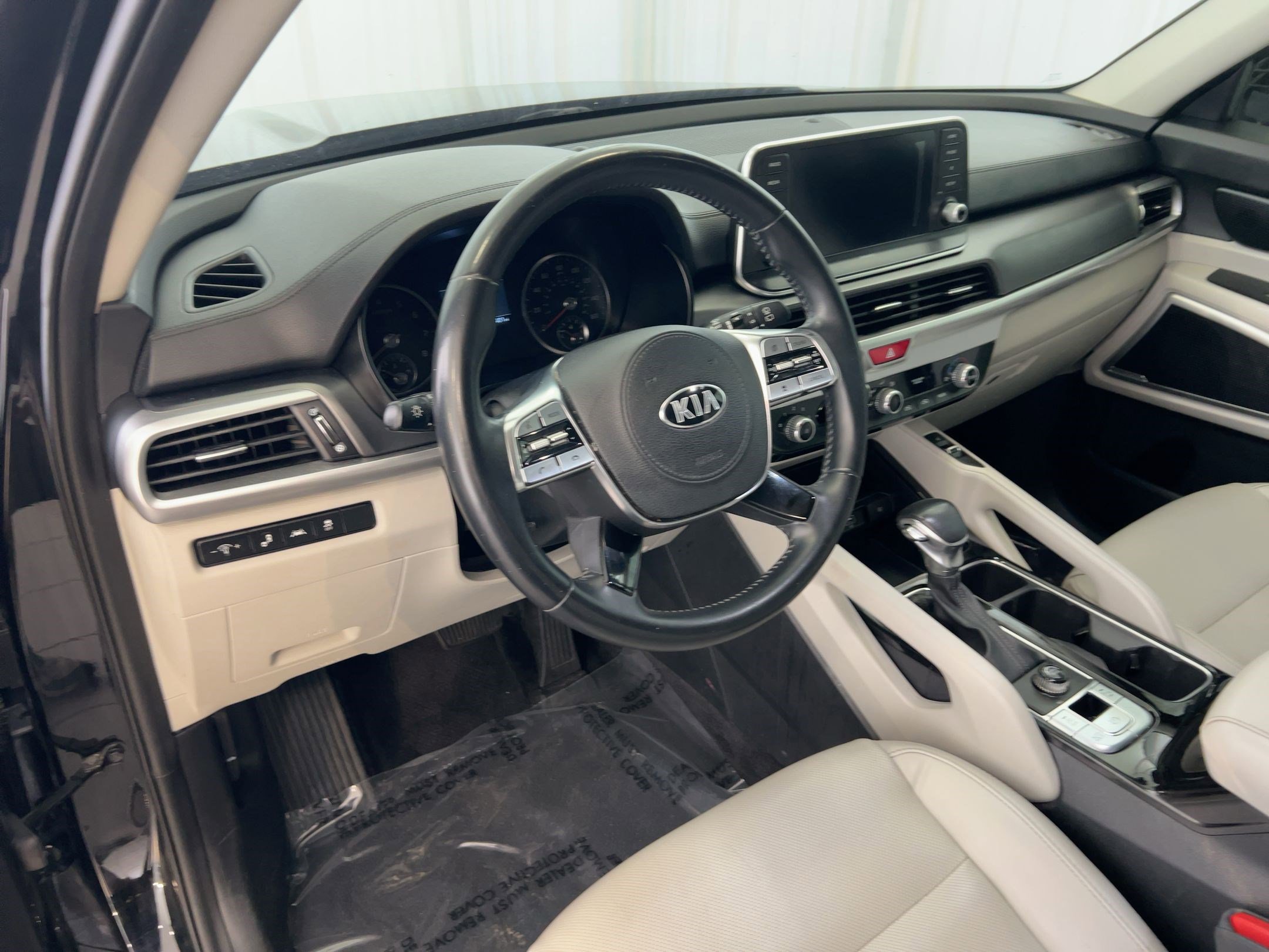 2020 Kia Telluride S photo 3