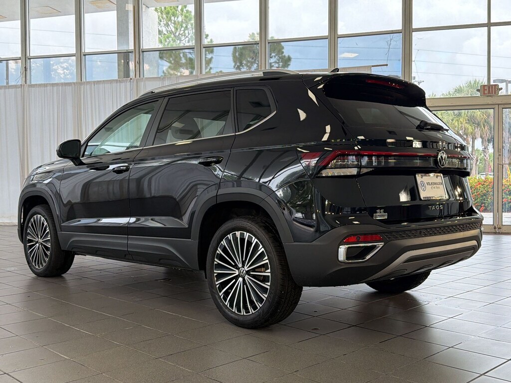 New 2026 Volkswagen Taos 1.5T SE SUV