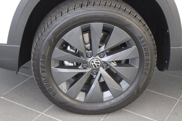 2024 Volkswagen Taos S - Photo 11