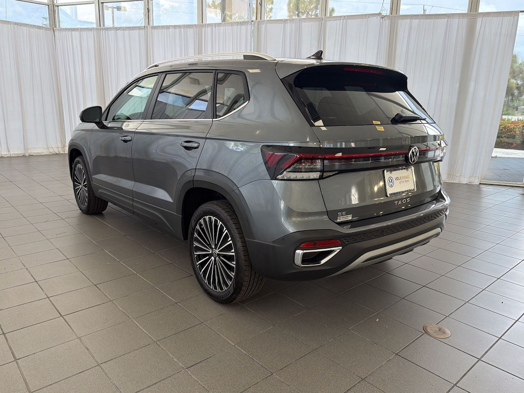 New 2026 Volkswagen Taos 1.5T SE SUV