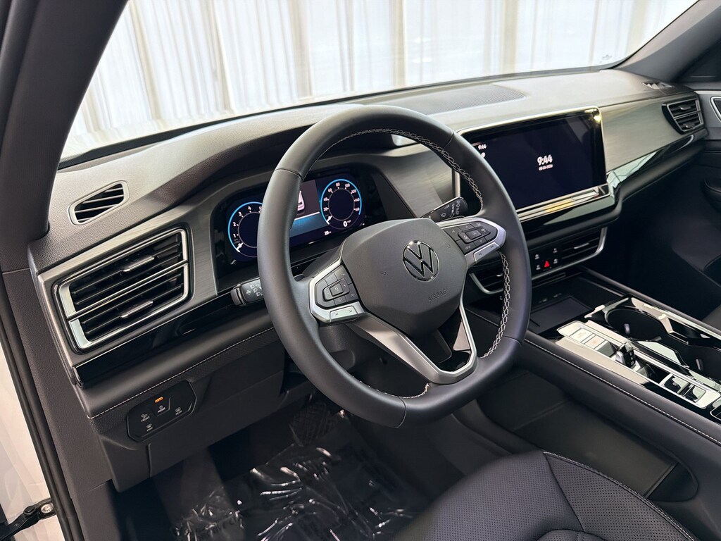 New 2026 Volkswagen Atlas Cross Sport SE w/Technology SUV