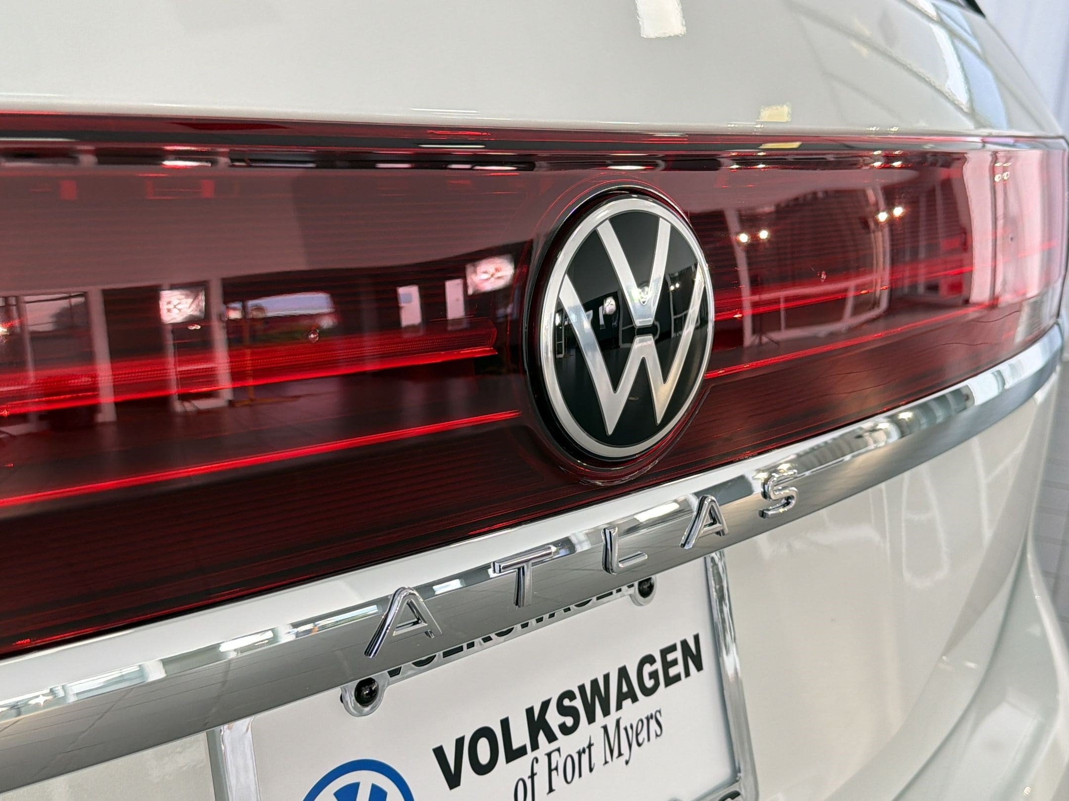 2026 Volkswagen Atlas SE w/Tech - Photo 36