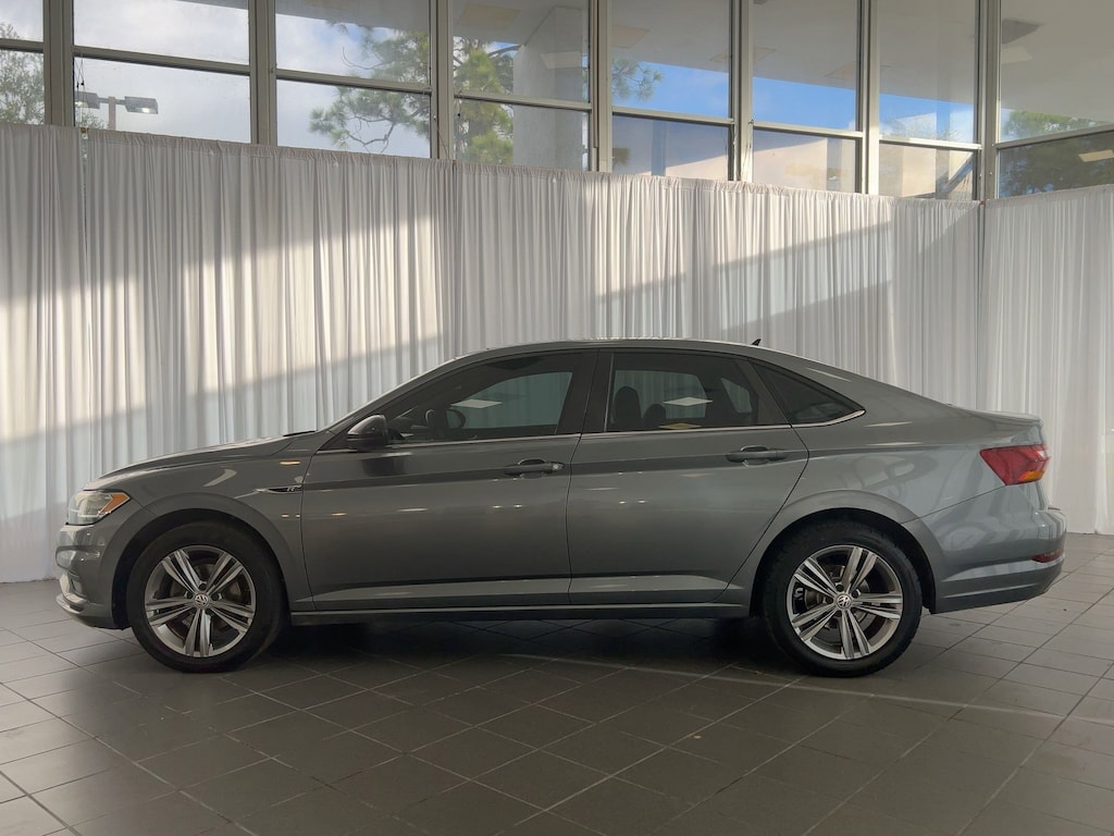 Used 2019 Volkswagen Jetta R-Line R-Line Auto w/SULEV