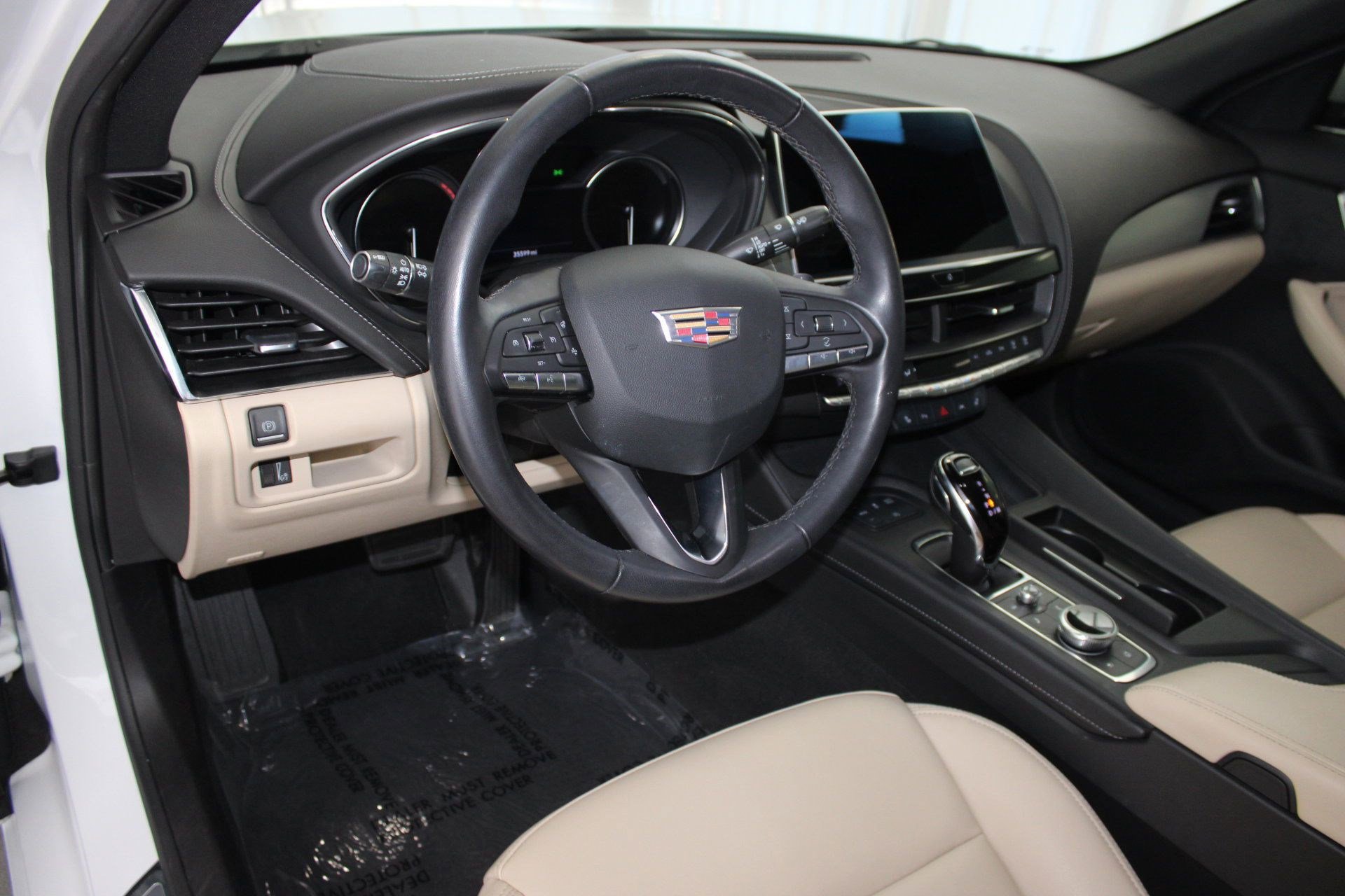 2023 Cadillac CT5 Luxury photo 4