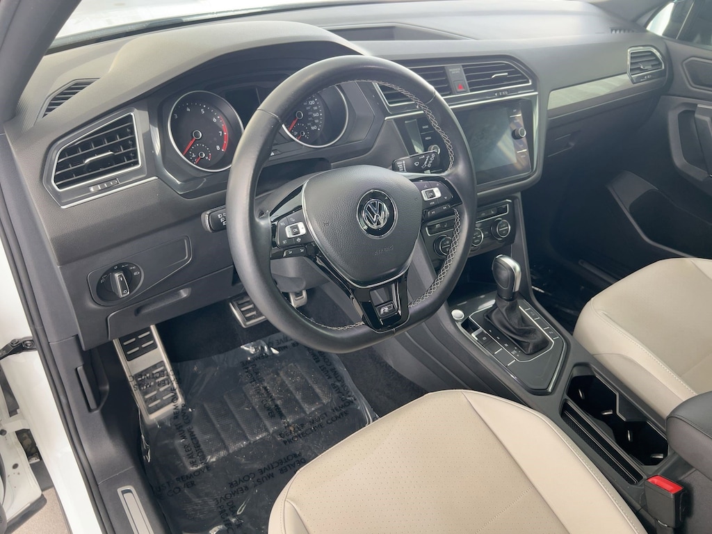 Used 2020 Volkswagen Tiguan SE R-Line Black 2.0T SE R-Line Black FWD