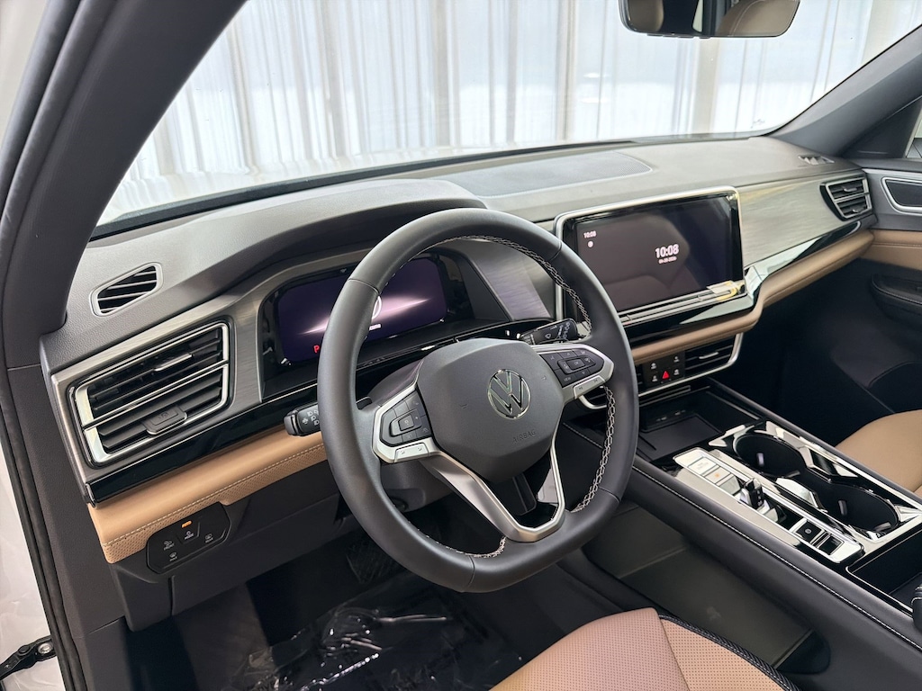 New 2026 Volkswagen Atlas Cross Sport 2.0T SE w/Technology SUV