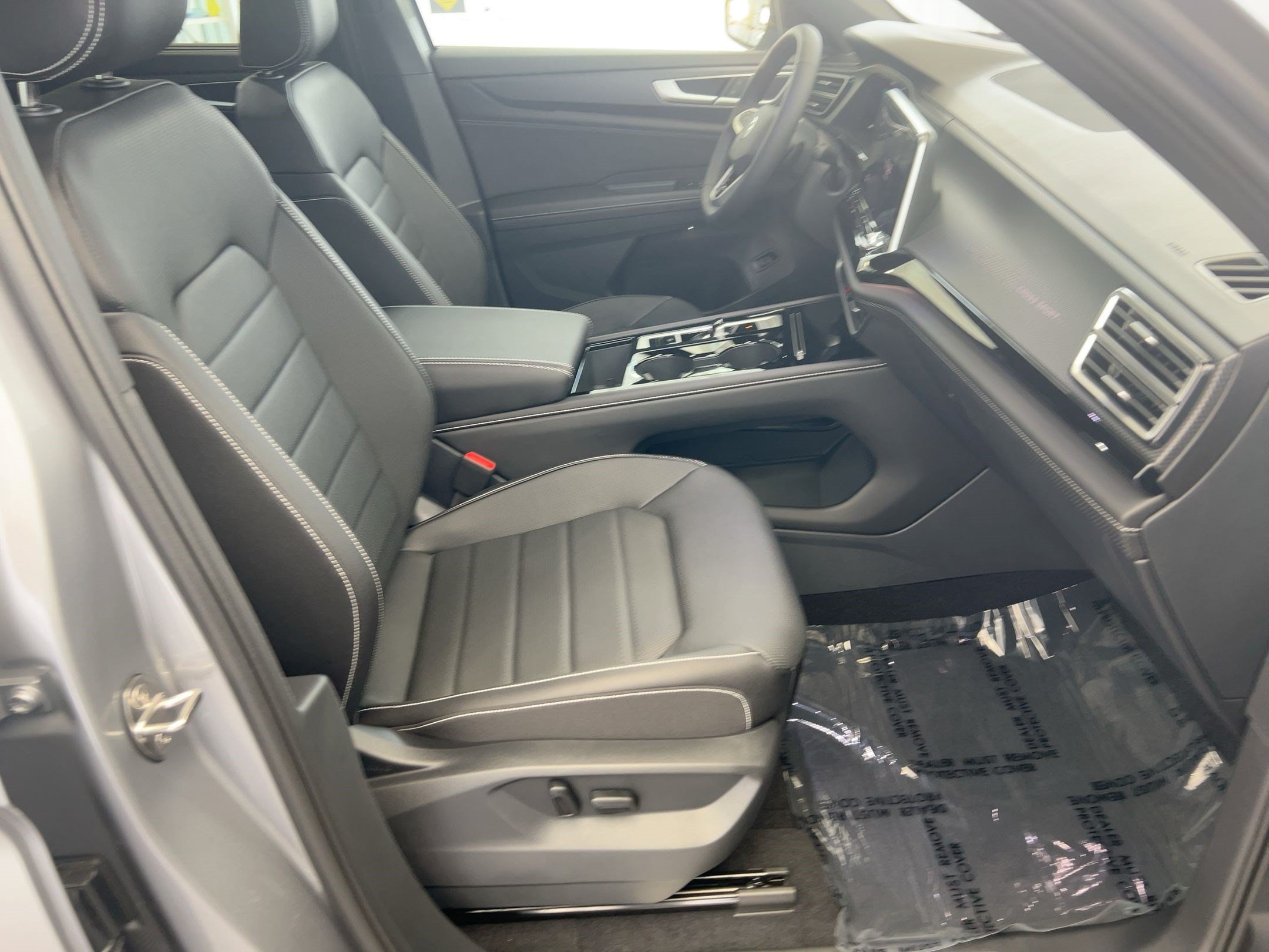 2026 Volkswagen Atlas Cross Sport SEL R-LINE - Photo 31