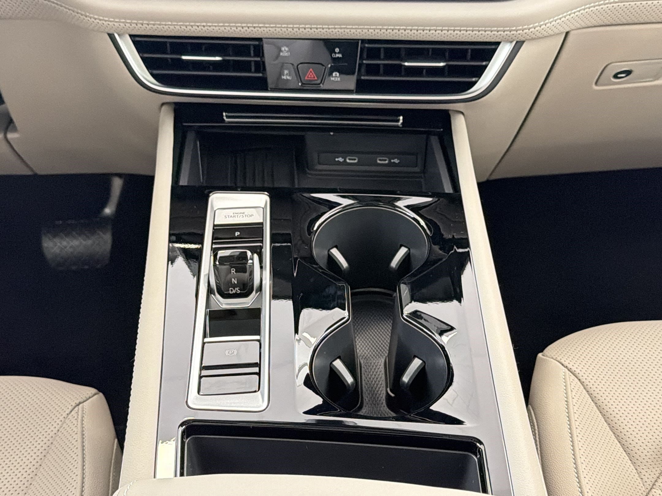 2026 Volkswagen Atlas SE w/Tech - Photo 18