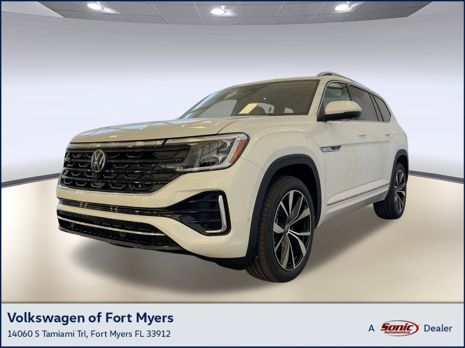 2026 Volkswagen Atlas SEL Premium R-Line's photo