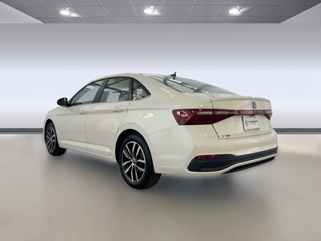 New 2026 Volkswagen Jetta 1.5T SE Sedan