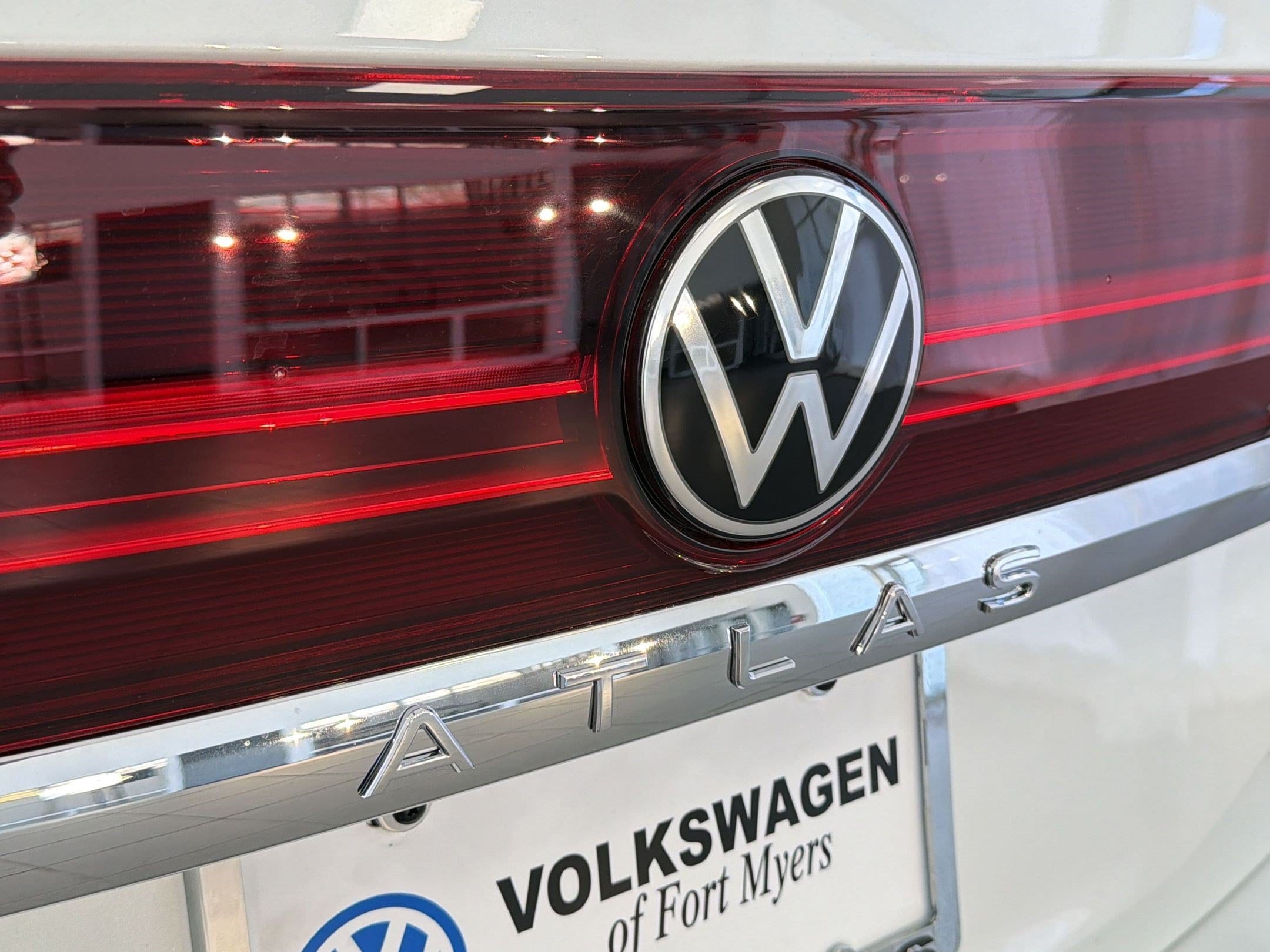 2026 Volkswagen Atlas SE w/Tech - Photo 35