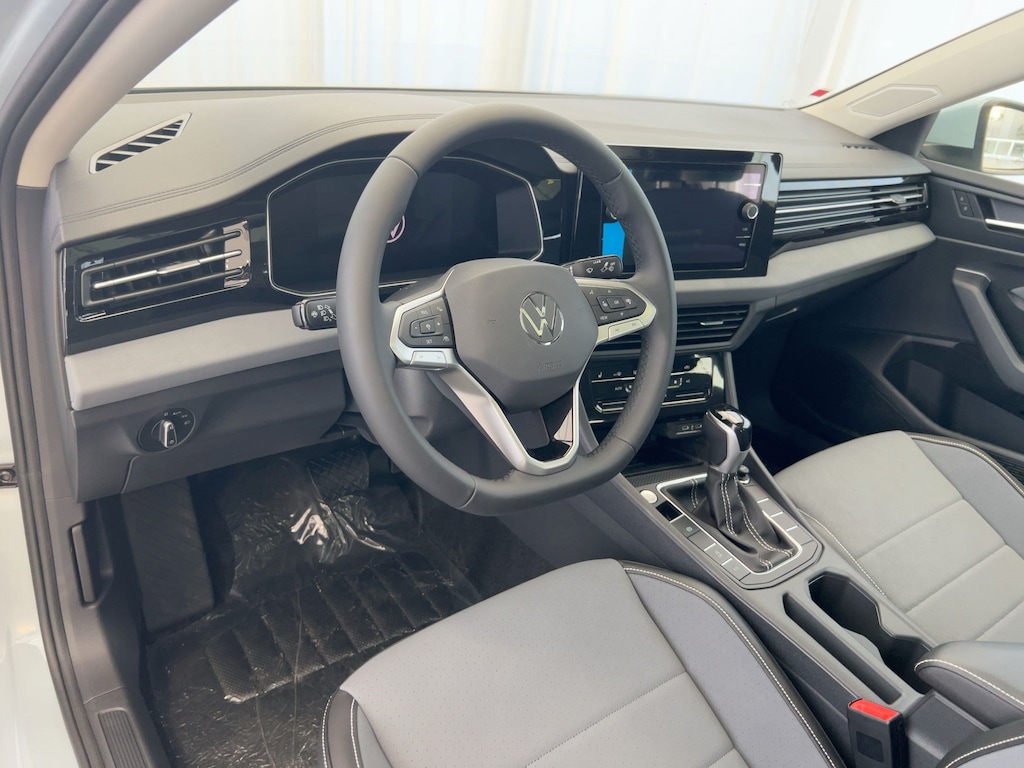 New 2026 Volkswagen Jetta 1.5T SE Sedan