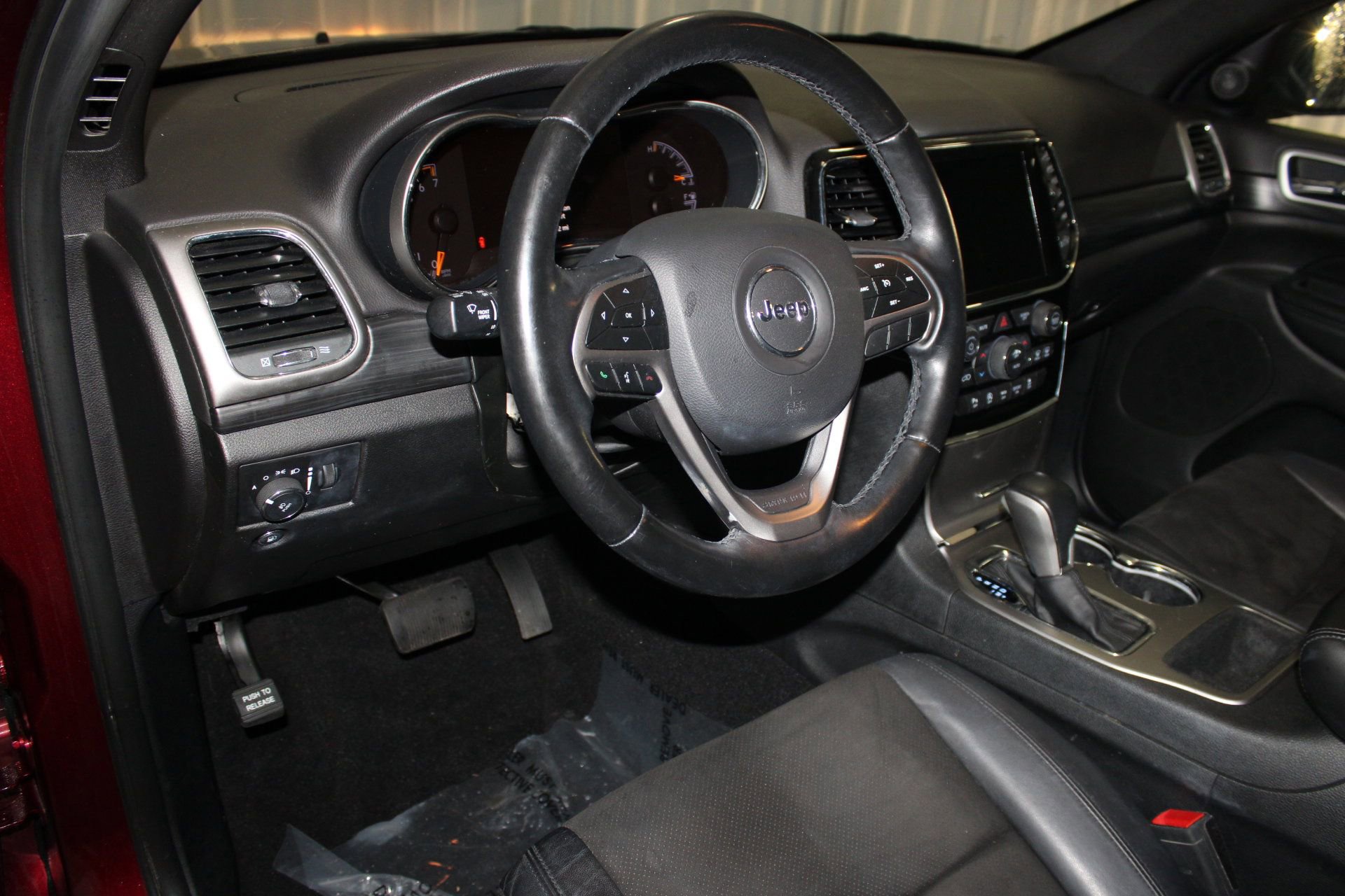 2020 Jeep Grand Cherokee Altitude photo 4