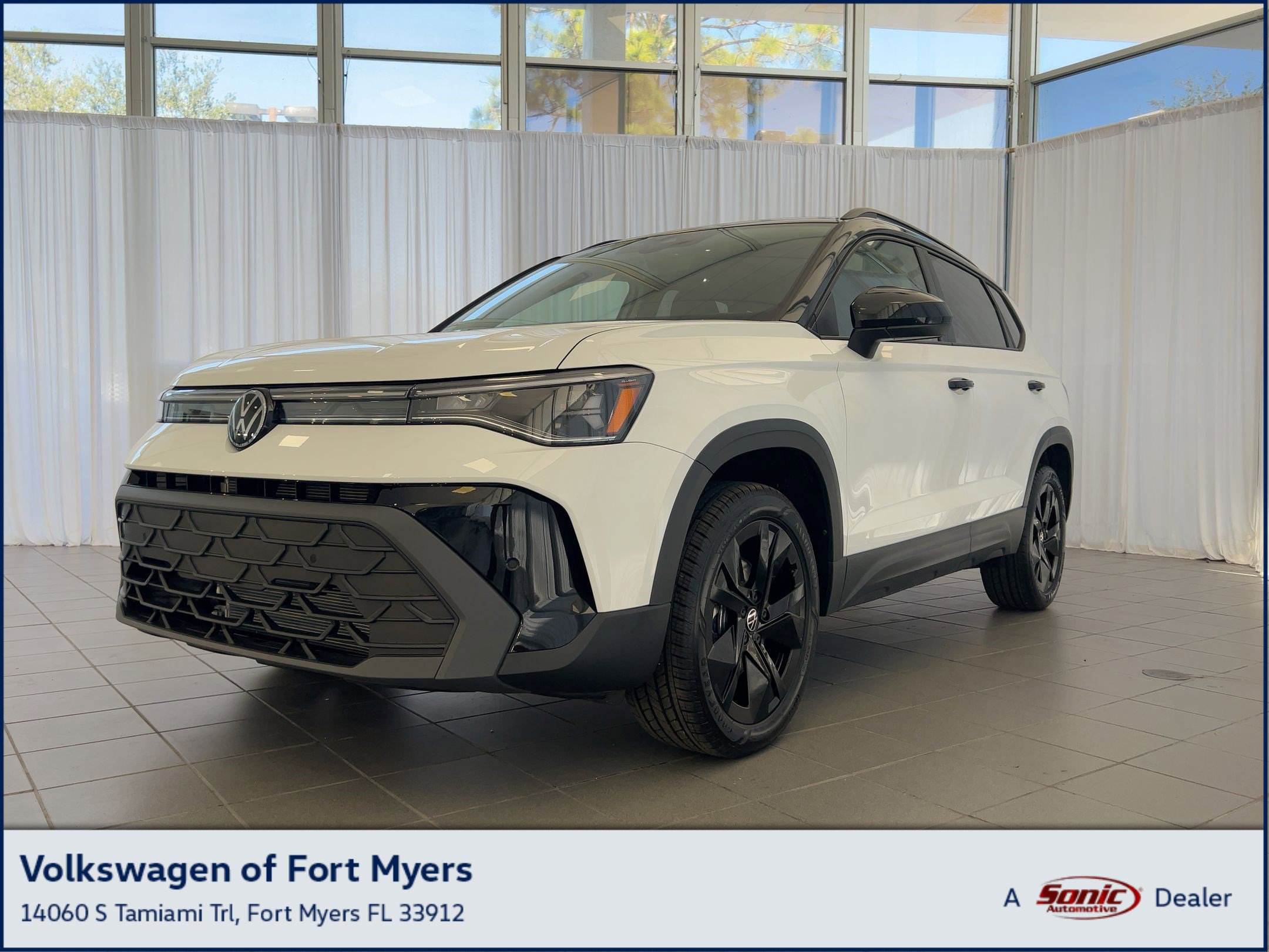 2026 Volkswagen Taos SE Black's photo