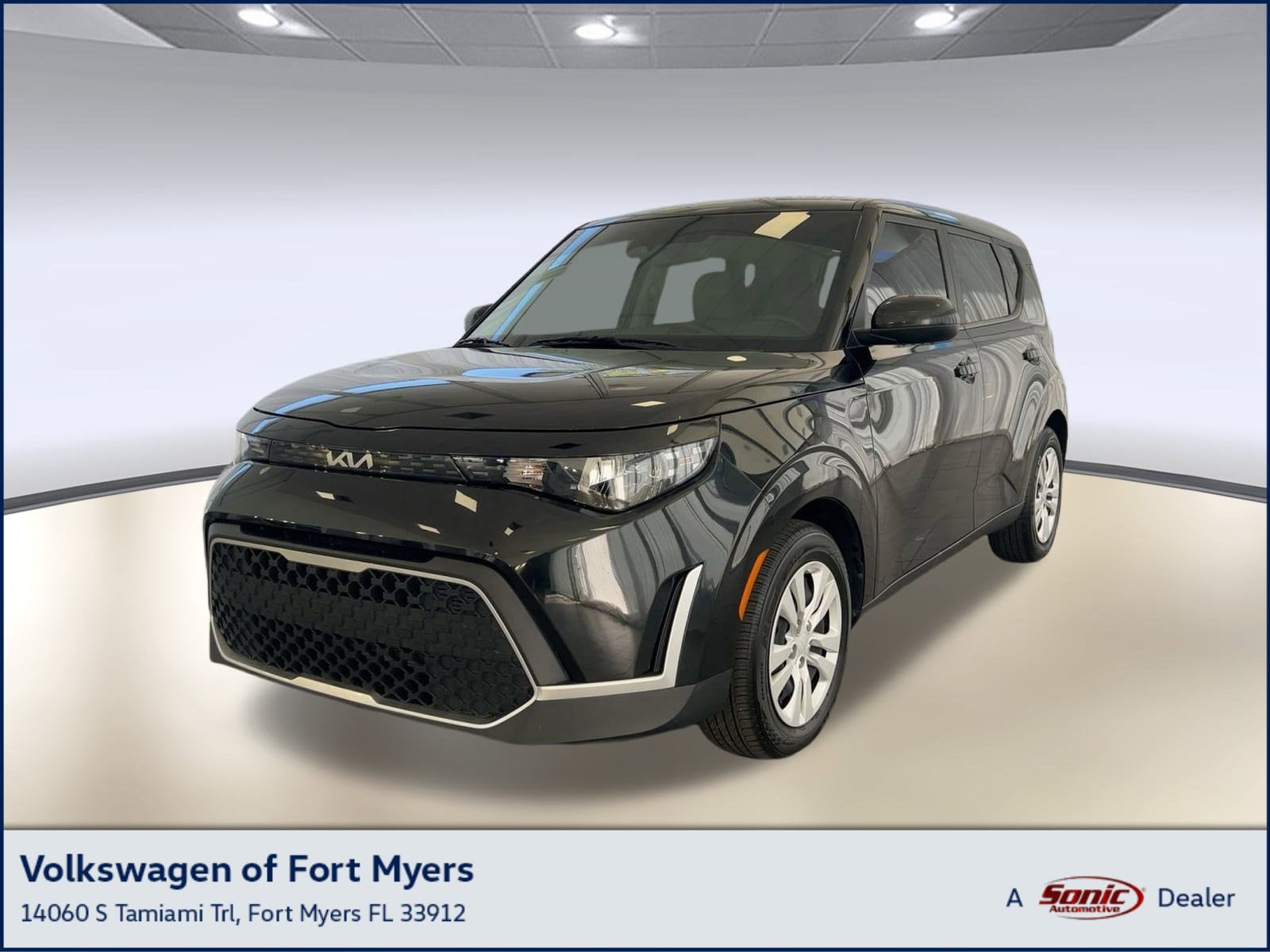 2023 Kia Soul LX's photo