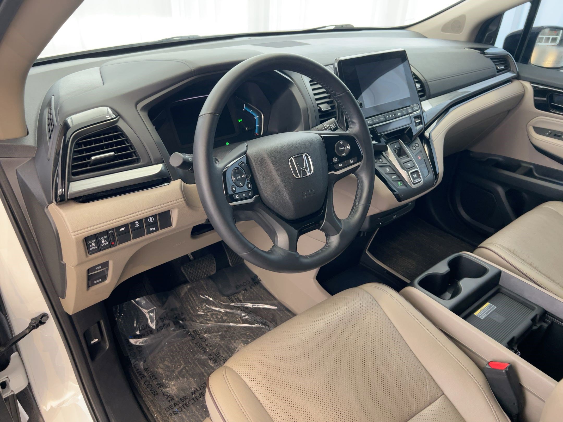 2022 Honda Odyssey Elite photo 3