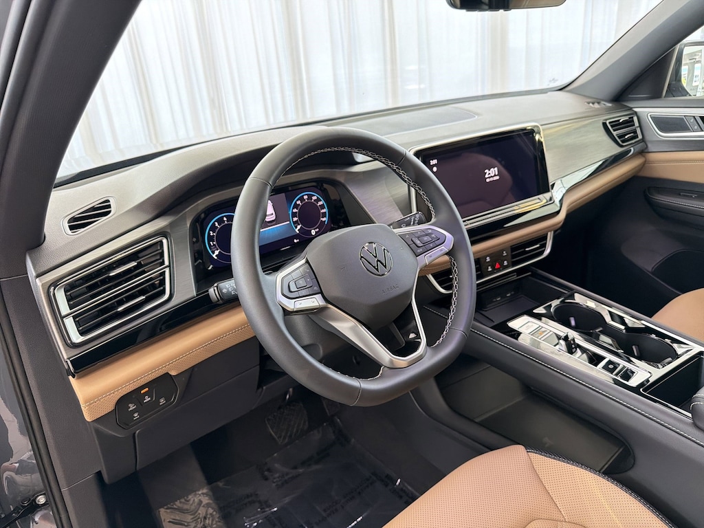 New 2026 Volkswagen Atlas Cross Sport 2.0T SE w/Technology SUV
