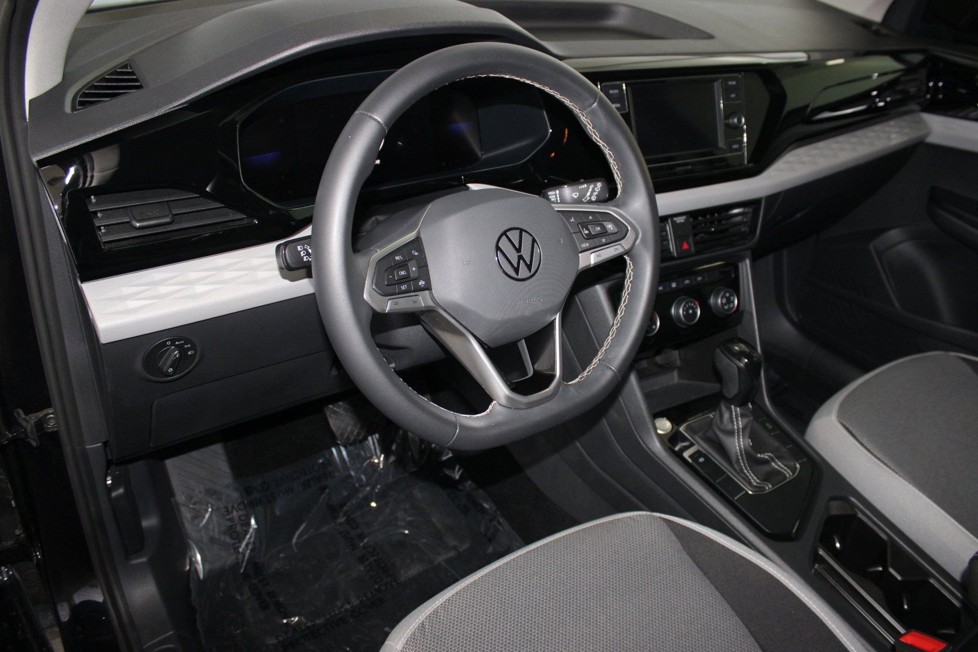 2023 Volkswagen Taos S photo 4