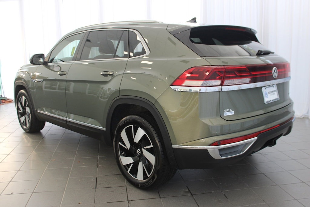 New 2026 Volkswagen Atlas Cross Sport 2.0T SEL SUV