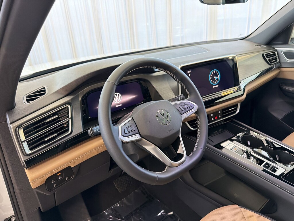 New 2026 Volkswagen Atlas Cross Sport 2.0T SE w/Technology SUV