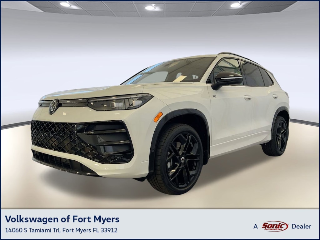 New 2026 Volkswagen Tiguan SE R-Line Black 2.0T SE R-Line Black 4MOTION