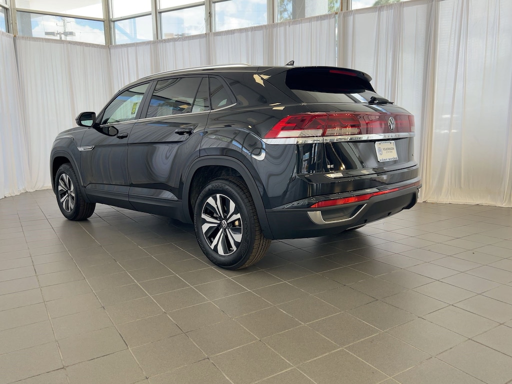 New 2026 Volkswagen Atlas Cross Sport 2.0T SE SUV