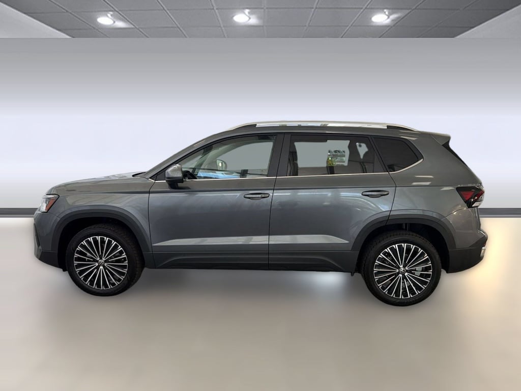 New 2026 Volkswagen Taos 1.5T SE SUV