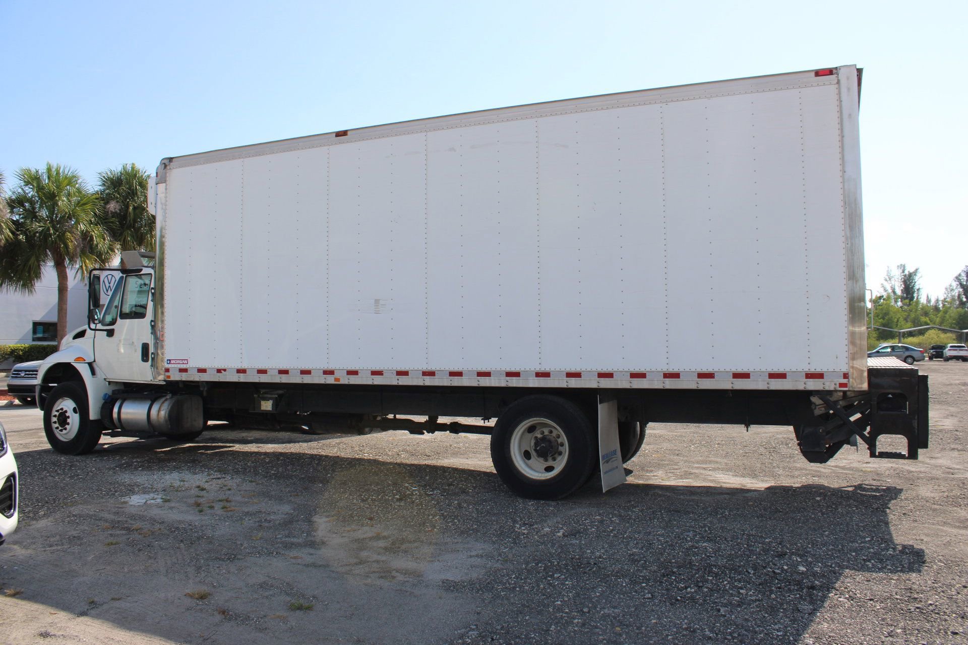 2015 Isuzu NPR DuraStar 4300 photo 2